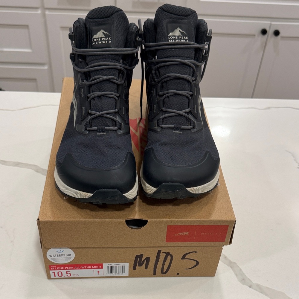 Altra Men's Lone Peak All-Weather Mid 2 Shoes - Black and White